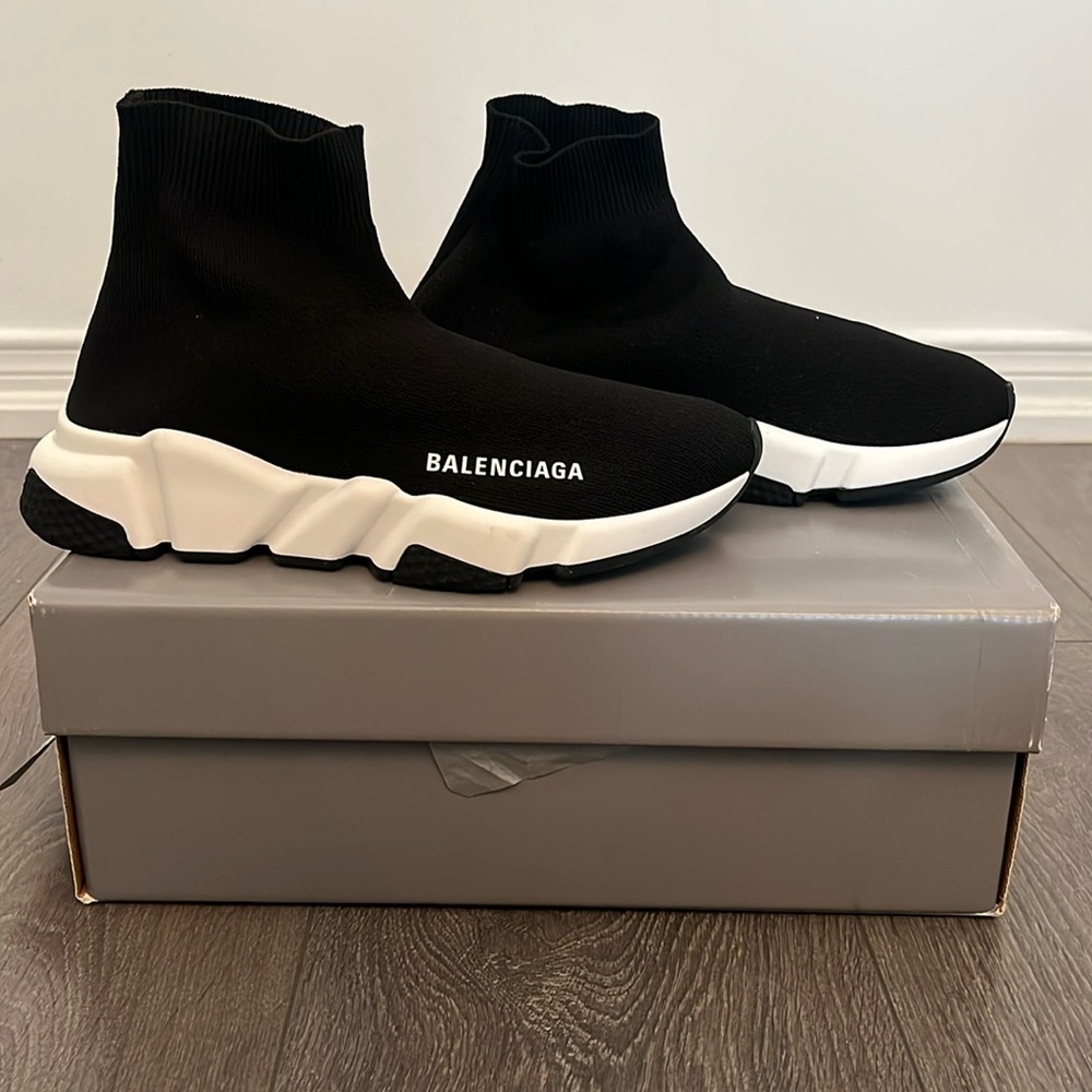 Balenciaga speed sneaker size 36